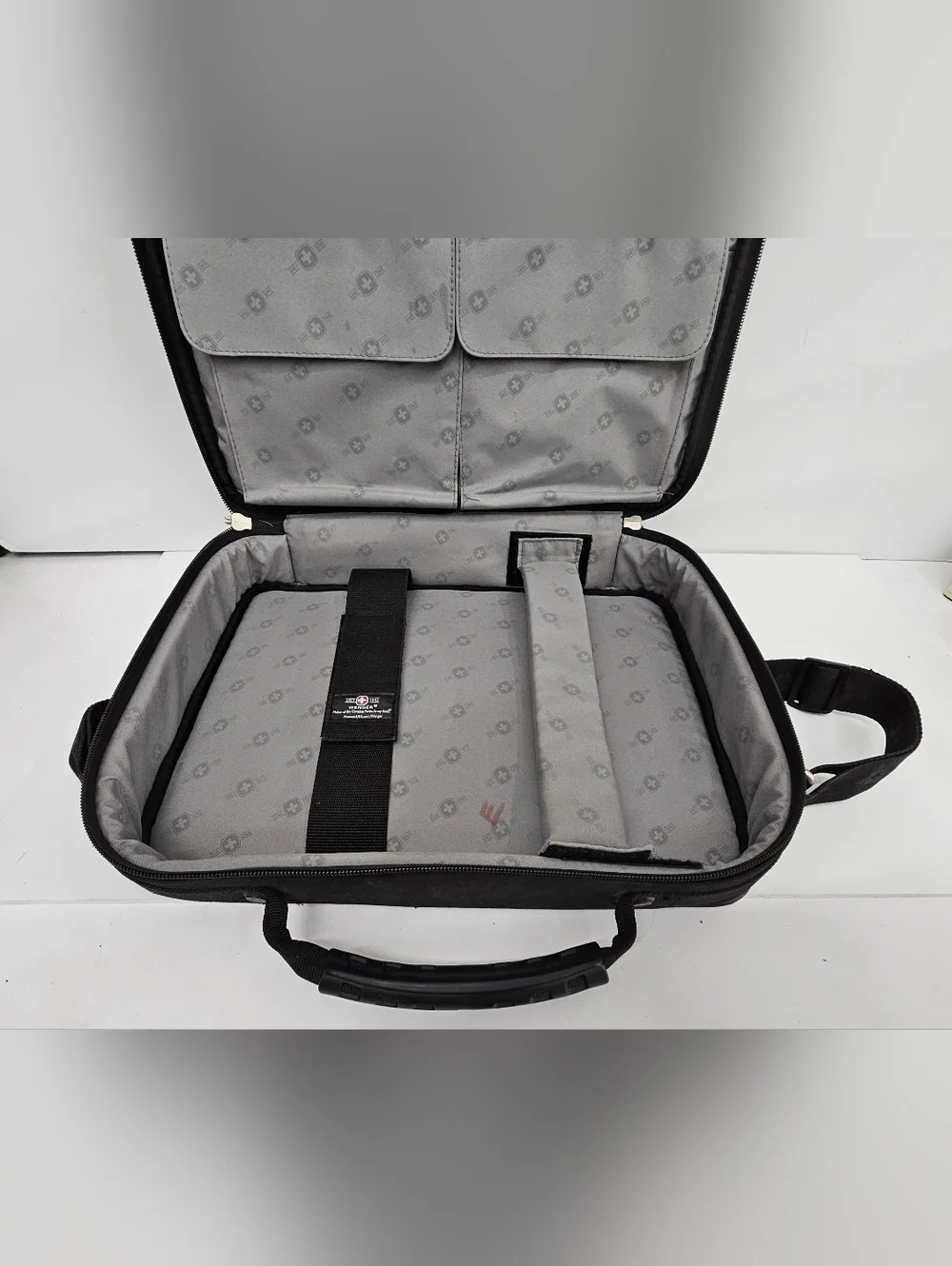 Wenger WA742602 Single Gusset 15.4
